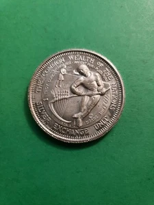 Beautiful Uncommon 1980s Common Wealth Of Nations Silver 1 Oz. Round - Picture 1 of 2