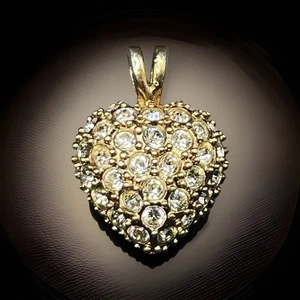 Colgante Corazón ROMANO Tono Dorado Cubierto de Estrás Transparente 3D Buena Calidad - Imagen 1 de 14