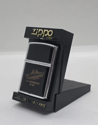 Isqueiro Zippo da Marinha dos EUA USS MOOSBRUGGER DD 980 + ESTOJO Usado - Imagem 1 de 4