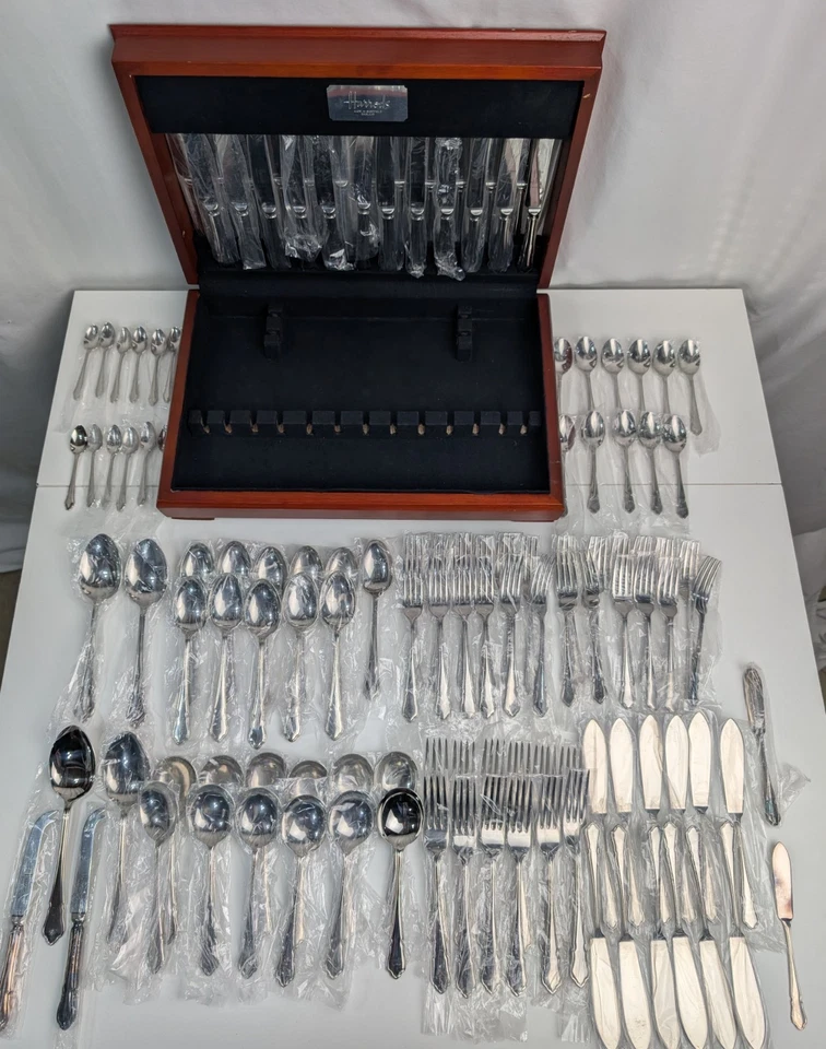 126 pc Harrods Sheffield DUBARRY 18/8 10 Pc Setting Service For 12 Stainless Set - Image 1 of 4