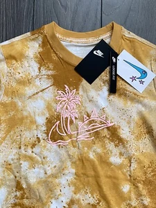 NIKE Sportswear Older Girls Short Sleeve T Shirt Top New With Tags Size XL - Picture 1 of 12