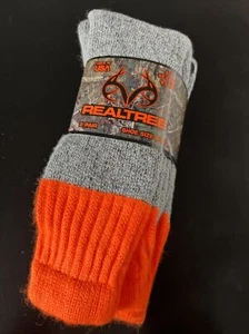 2 Pairs REALTREE OUTFITTERS ALL SEASON WEAR 20% MERINO WOOL SOCKS - Blaze Orange - Picture 1 of 3