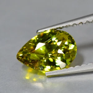 1,17 Karat unglaublicher 100 % natürlicher grünlich-gelb grober Mali-Granat - Bild 1 von 1