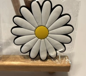 2 Bogg Bag Charms - Daisy Flower Charm - 3.25 Inches Croc Charm Arts And Crafts - Picture 1 of 4