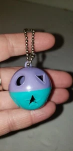 VINTAGE TUPPERWARE SHAPE O BALL TURQUOISE TEAL PURPLE KEY CHAIN CHARM - Picture 1 of 6