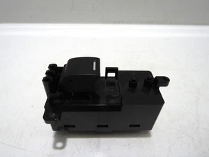 HONDA CIVIC MK9 2012-15 NEARSIDE REAR DOOR WINDOW SWITCH (5 DR HBK)     S6989 - Picture 1 of 12