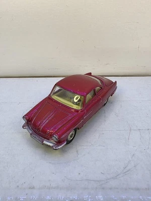 VINTAGE CORGI TOYS 1:43 #316 NSU SPORT-PRINZ VERMELHO BRANCO INTERIOR DESGASTE MENOR - Imagem 1 de 4