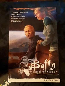 Buffy the Vampire Slayer BtVS Season 9 Vol 2 On Your Own TPB new Joss Whedon - Bild 1 von 3