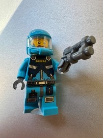 LEGO Alien Defense Unit Soldier 2 minifig ADU Alien Conquest 7049 ac005 Retired