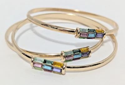 Juego de 3 pulseras Anne Klein gruesas y coloridas pasarela usadas 1 vez Foto 1 de 4