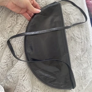 Charles Jourdan Paris Black Leather Clutch Shoulder LUNE Bag VTG 1/2 Moon SHAPE - Picture 1 of 9