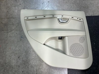 Panel de moldura de puerta trasera izquierda Volvo Xc70 2015-2016 Foto 1 de 4