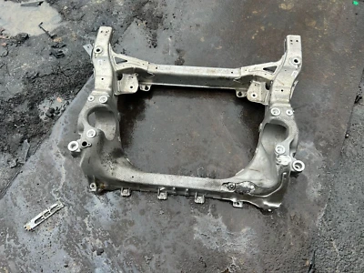 SUBCHASIS TRAVESAÑO DELANTERO MERCEDES BENZ C300 GLC E300 OEM 15-18 4-MATIC Foto 1 de 4