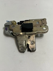 🔥2000-2004 Toyota Avalon Trunk Latch Deck Lid Lock Actuator OEM - Picture 1 of 5