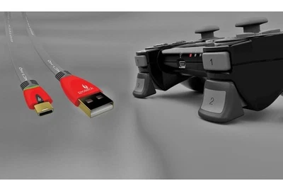 Gioteck Play & Charge Pack cavo di ricarica USB + trigger reali per controller Sony PS3 - Immagine 1 di 4