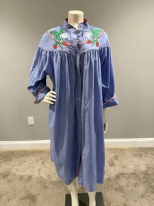 Vestido de casa vintage Go Softly patio bordado fresa talla 18 bolsillos a presión - Imagen 1 de 7