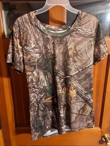 Magellan Outdoors Shirt Women's XL Green Camouflage Hunt Gear Pink Woods Trees - Picture 1 of 5