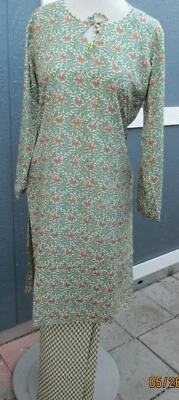 hermoso nuevo diseño crepé matrial salwar kameez talla S 38 Foto 1 de 4