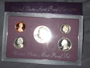 1988 US Mint Clad Proof Set Gem Coins w/ Box - Picture 1 of 1