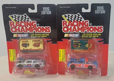 Lote de 2 Pontiacs 1996 1:64 Racing Champions Richard Petty 25 aniversario Foto 1 de 4