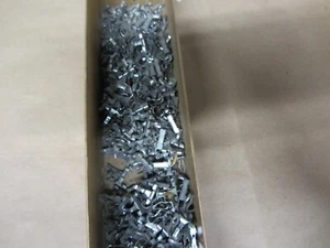 Vintage Mercedes Grill Molding Clip, 001 988 61 78 - Picture 1 of 11