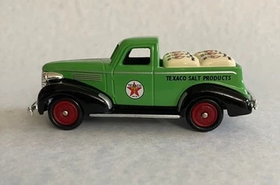 Corgi Diecast  1:64 1939 Texaco Pickup  Salt Truck  TOY169 - Image 1 of 4