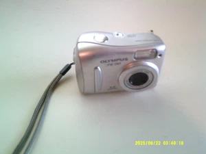 Olympus FE FE-110 5.0MP Digital Camera - Silver - Picture 1 of 3