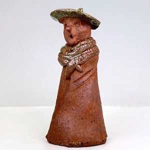 Mujer Cantora Gres Abstracto 6" Escultura De Colección Arte Popular Firmado Dutton - Imagen 1 de 8