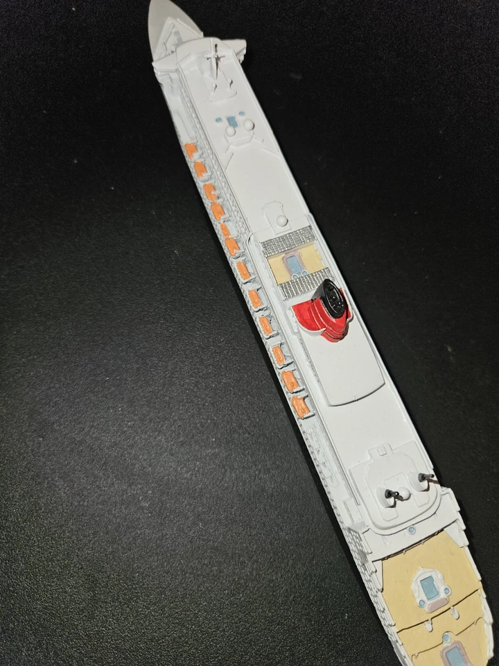 CMKR 323 Queen Mary 2 Schiffsmodell 1:1250 - Bild 1 von 4