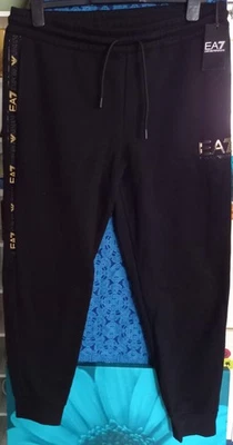 Pantalones de chándal Emporio Armani EA7 con cinta en negro/dorado, para hombre talla M Foto 1 de 4