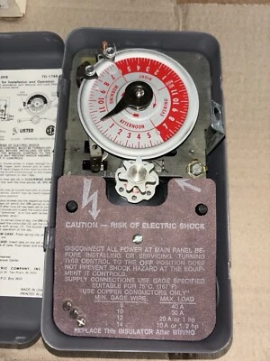 PARAGON 4005-00S 24-Hr Mechanical Electric Timer Control Switch TD-1748-00  NOS - Image 1 of 4