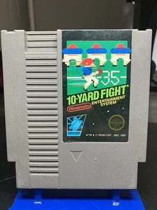 10-Yard Fight (Nintendo Entertainment System, 1985) NES - Picture 1 of 3