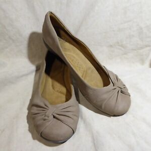 🩰 Naturalizer Natural Soul Ballet Flats 9.5 M Taupe Brown Suede; Knottted Strap