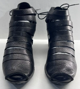 Scarpe donna Trippen misura 37 6,5 stivaletti neri alla caviglia "recinzione" - Foto 1 di 9