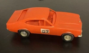Vintage - Rebel 07 - Dukes of Hazzard 1:24 Plastic Knockoff Car - VG - Bild 1 von 4