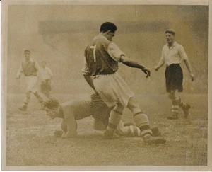 FOTOGRAFÍA DE PRENSA - Arsenal v Charlton Athletic 1946/1947 #2 - Imagen 1 de 1