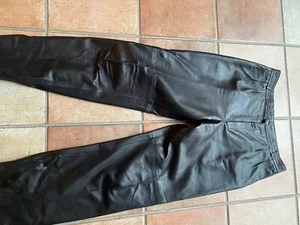 Pantaloni in vera pelle da uomo colore nero Made in France Paris - Foto 1 di 3