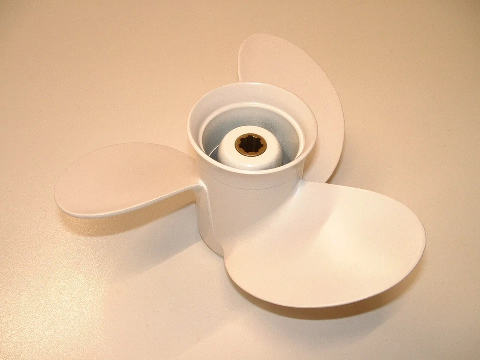 YAMAHA 6HP 6C 6D 8HP 8C 2 STROKE OUTBOARD PROPELLER 8 1/2 x 7 1/2 PITCH - Image 1 of 1