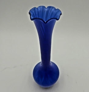 Vintage Cobalt Blue Opalescent Swirl Ruffled Top Striped Blown Art Glass Vase 8" - Picture 1 of 7