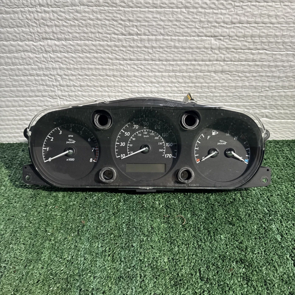 Jaguar XJ 2008 VANDEN PLAS VELOCÍMETRO CUADRO DE INSTRUMENTOS 5W93-10849-AC Foto 1 de 4