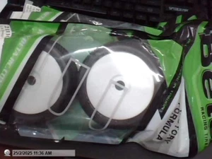 NEW Vmaxx tire White Dish Rim Pre-mounted Soft x2pr suit 1/8 Beta Part #2111GWS - Picture 1 of 1