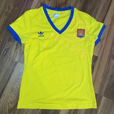 Camiseta De Colección '06 Adidas Mujer M Selección Ecuador Cuello en V Manga Corta Foto 1 de 4