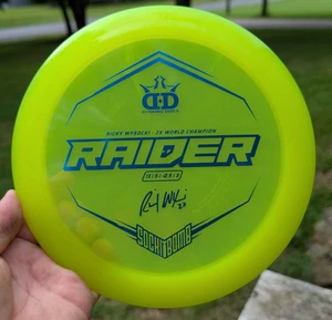 Disc Golf New Dynamic Discs Lucid RAIDER 173-176gm Distance Driver - Picture 1 of 3