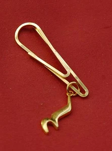 Crotchet, or 1/4th note rest, Music Gold Pin Badge, New - Picture 1 of 2