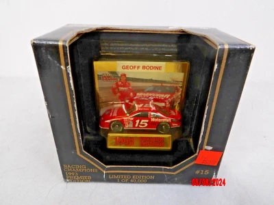 Nascar #15 Geoff Bodine 1993 T-Bird escala 1/64 campeones de carreras Foto 1 de 4