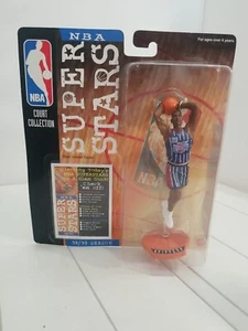 Scottie Pippen Rockets NBA Court Collection Super Stars 99-00 Season Figure/Card - Picture 1 of 5