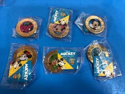 6 Disney Mickey And Friends Wonder Mates Frankford Candy Sealed Coin Lot H - Image 1 of 4