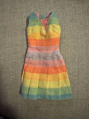 Vestido Vintage Barbie Patrón Pasteles Soleados #1910 Arco Iris Rayas Foto 1 de 2