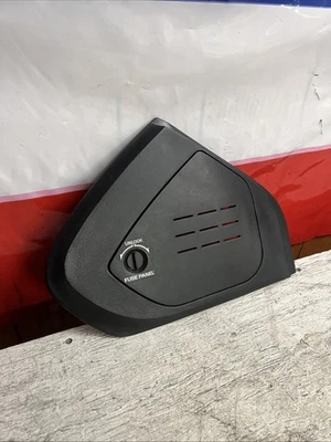 Chevrolet Corvette C4 1994-1996 tablero panel de fusibles lateral cubierta de puerta y moldura Foto 1 de 4