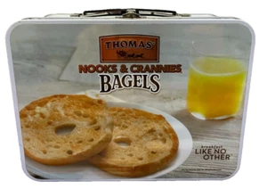 Lonchera de hojalata Thomas Nooks & Crannies Bagels única coleccionable usada en excelente estado - Imagen 1 de 6